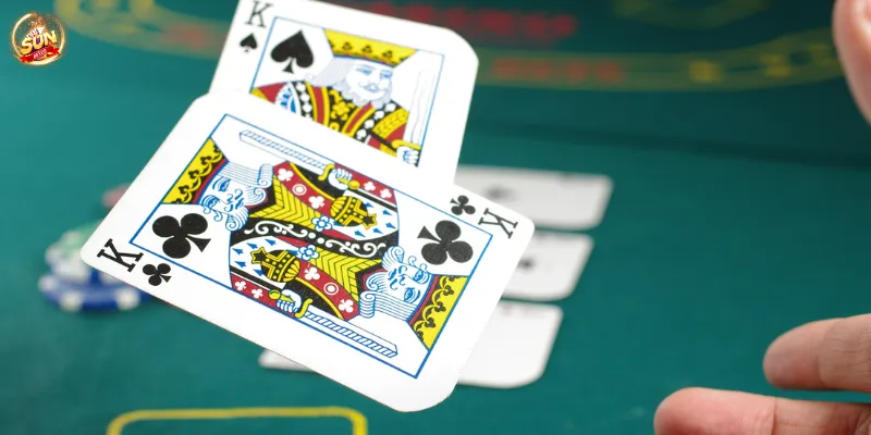 Luật chơi Three Card Poker chi tiết cho newbie